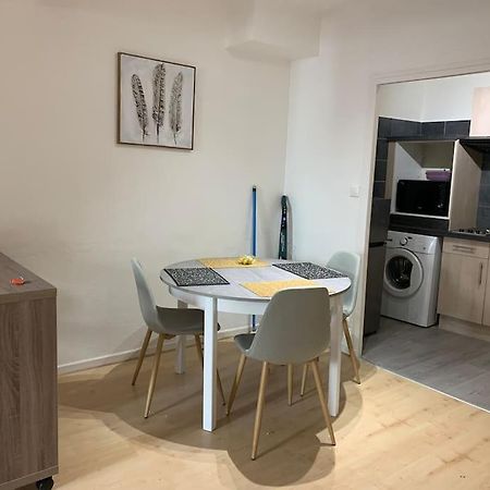 Aubenas : Beau Studio, Proche Du Chateau ภายนอก รูปภาพ